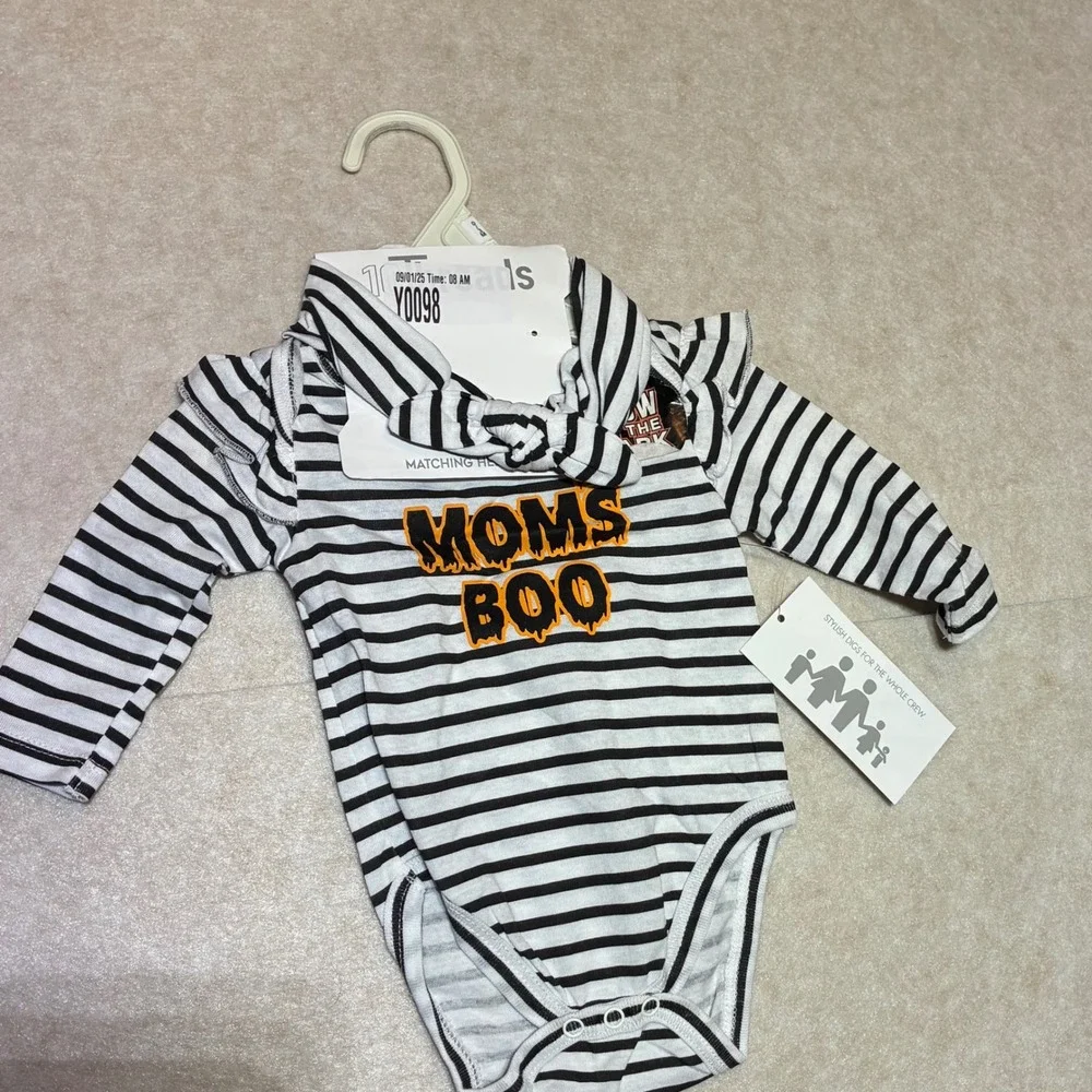 10 Threads Baby Halloween Bodysuit 0-3 M Striped Long Sleeve Moms Boo‎